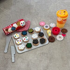 Melissa and Doug baking toys